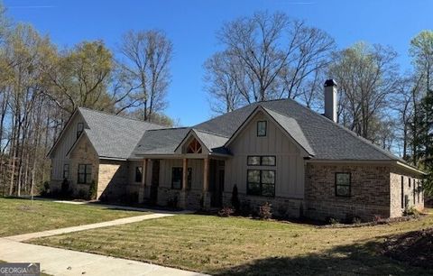 1652 Red Cedar RD Commerce GA 30530