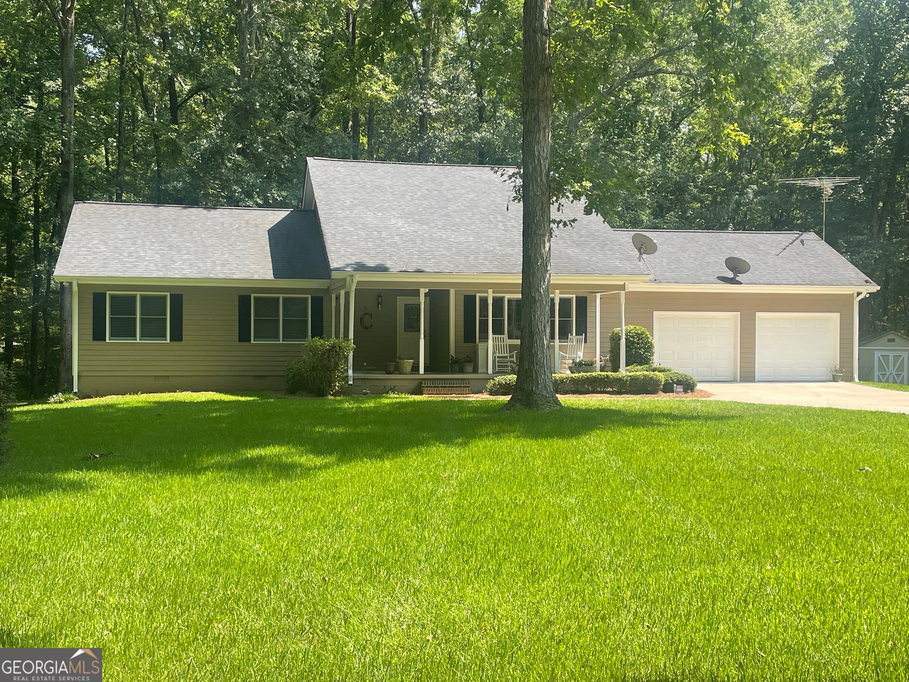1371 Crawford RD
