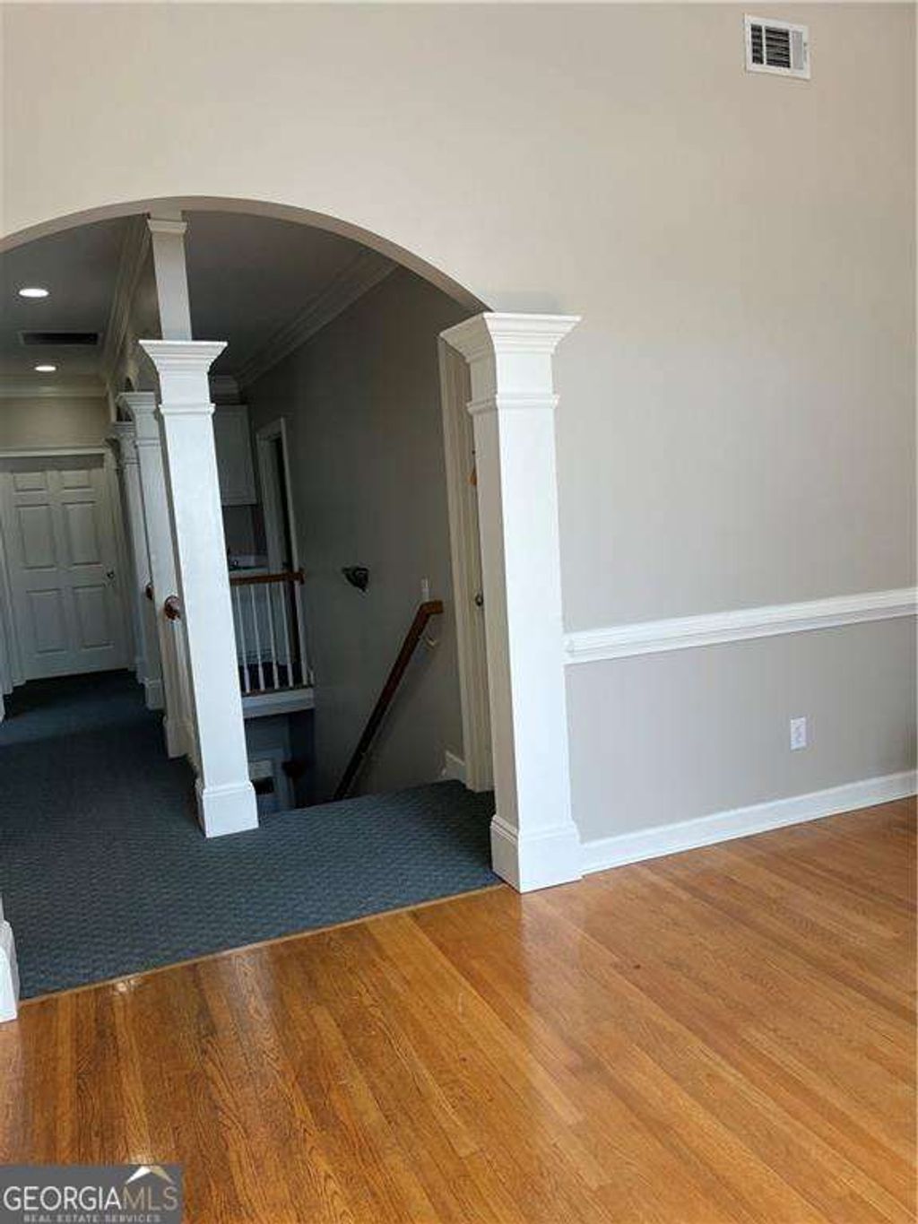 Photo of 500 Sun Valley Drive #G3, Roswell, GA 30076 (MLS # 10662397)