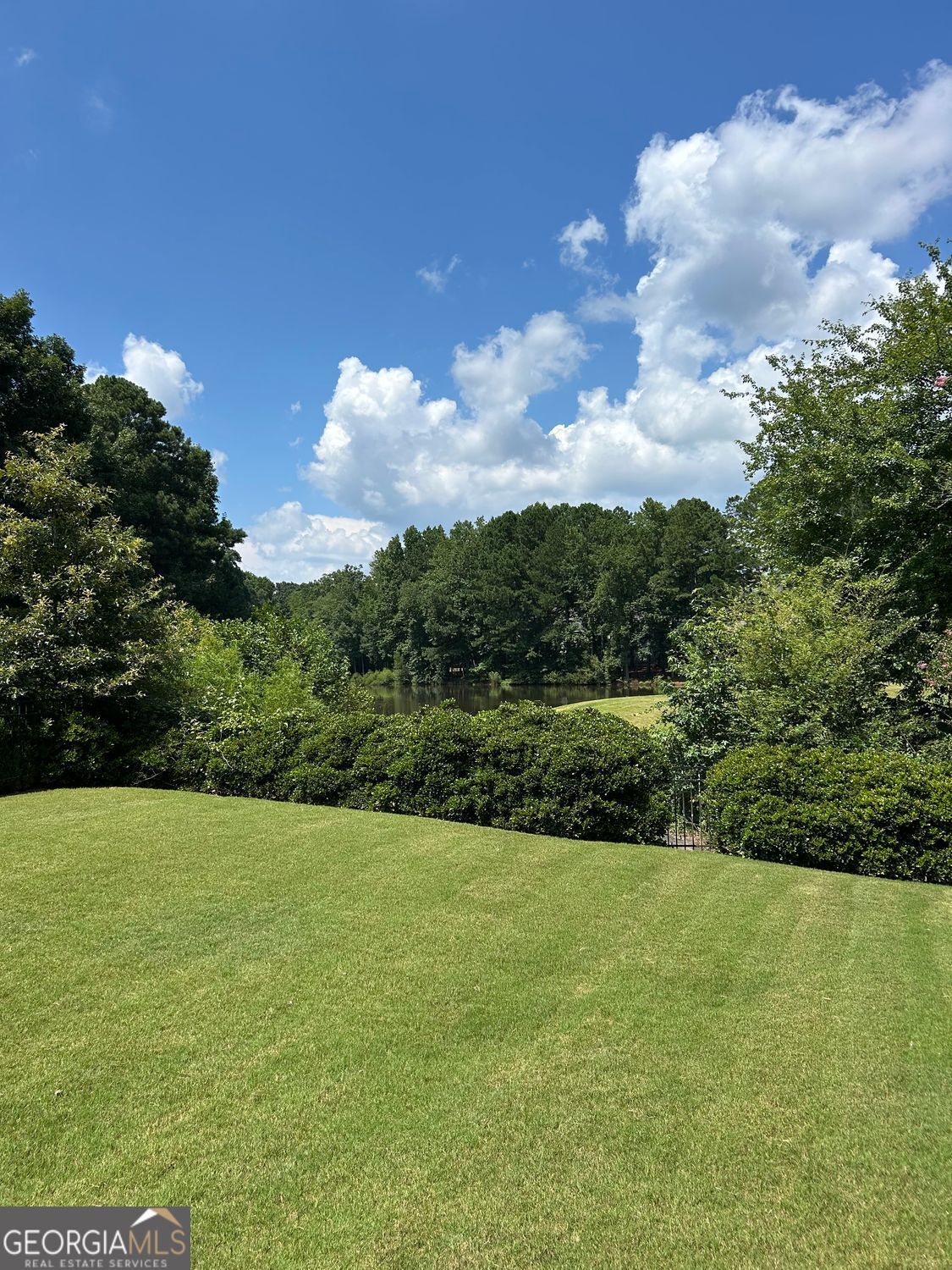 3055 Rocky Brook DR