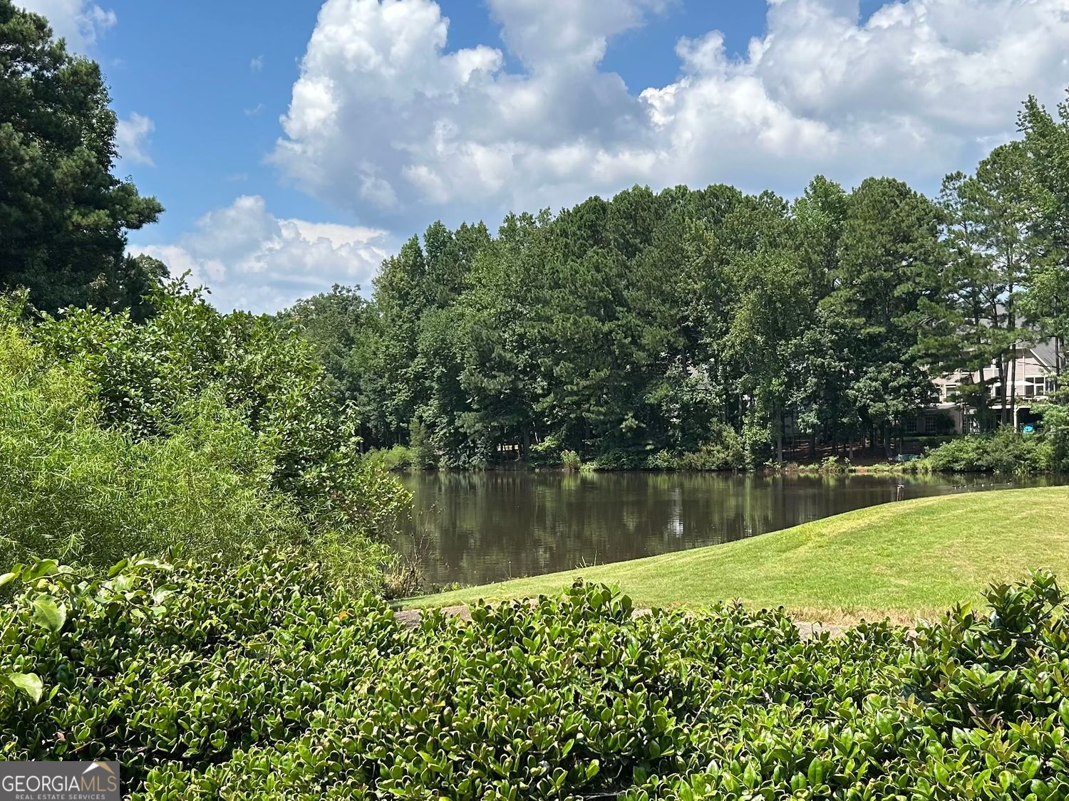 3055 Rocky Brook DR