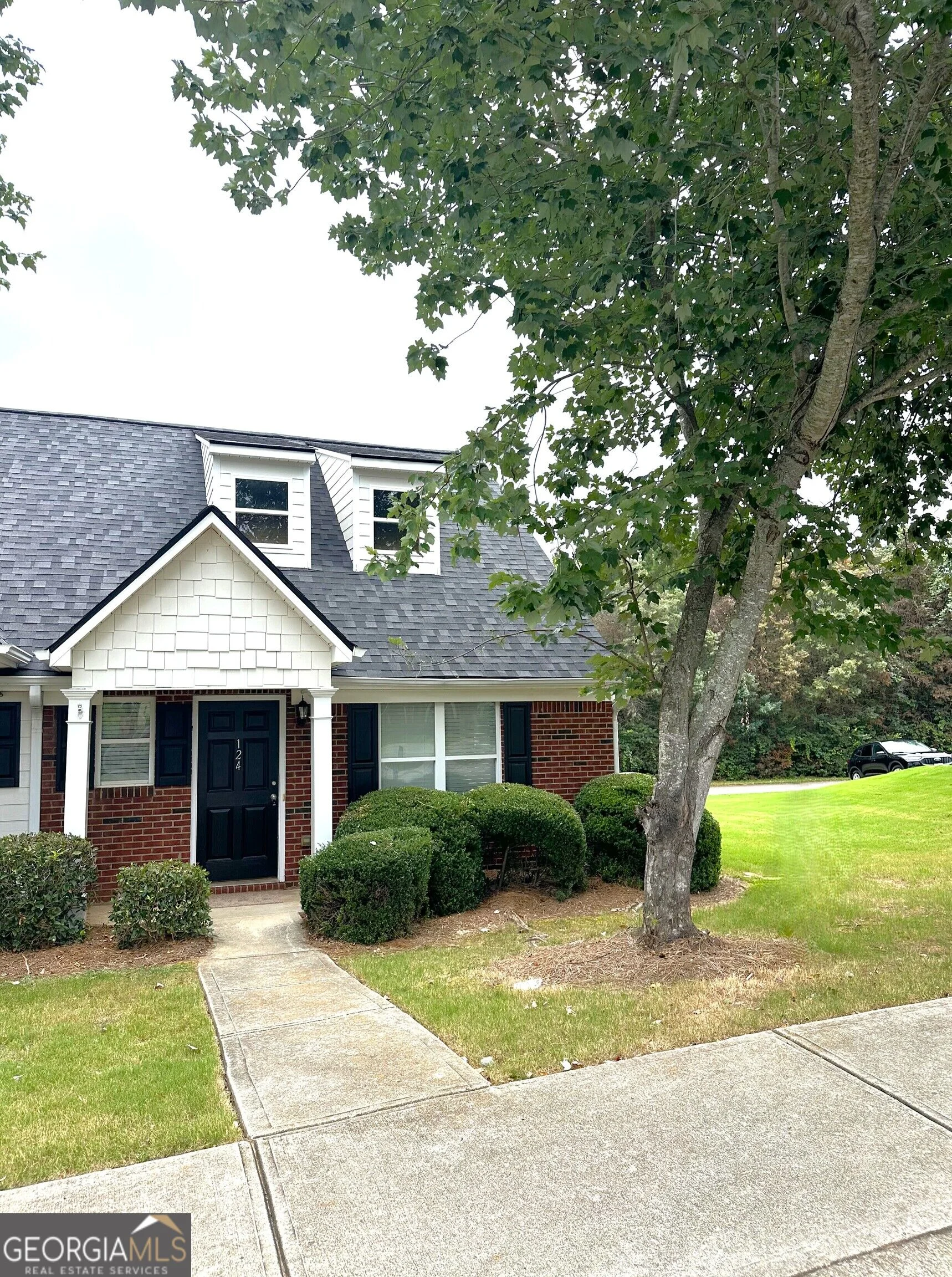 124 Bridgewater Circle