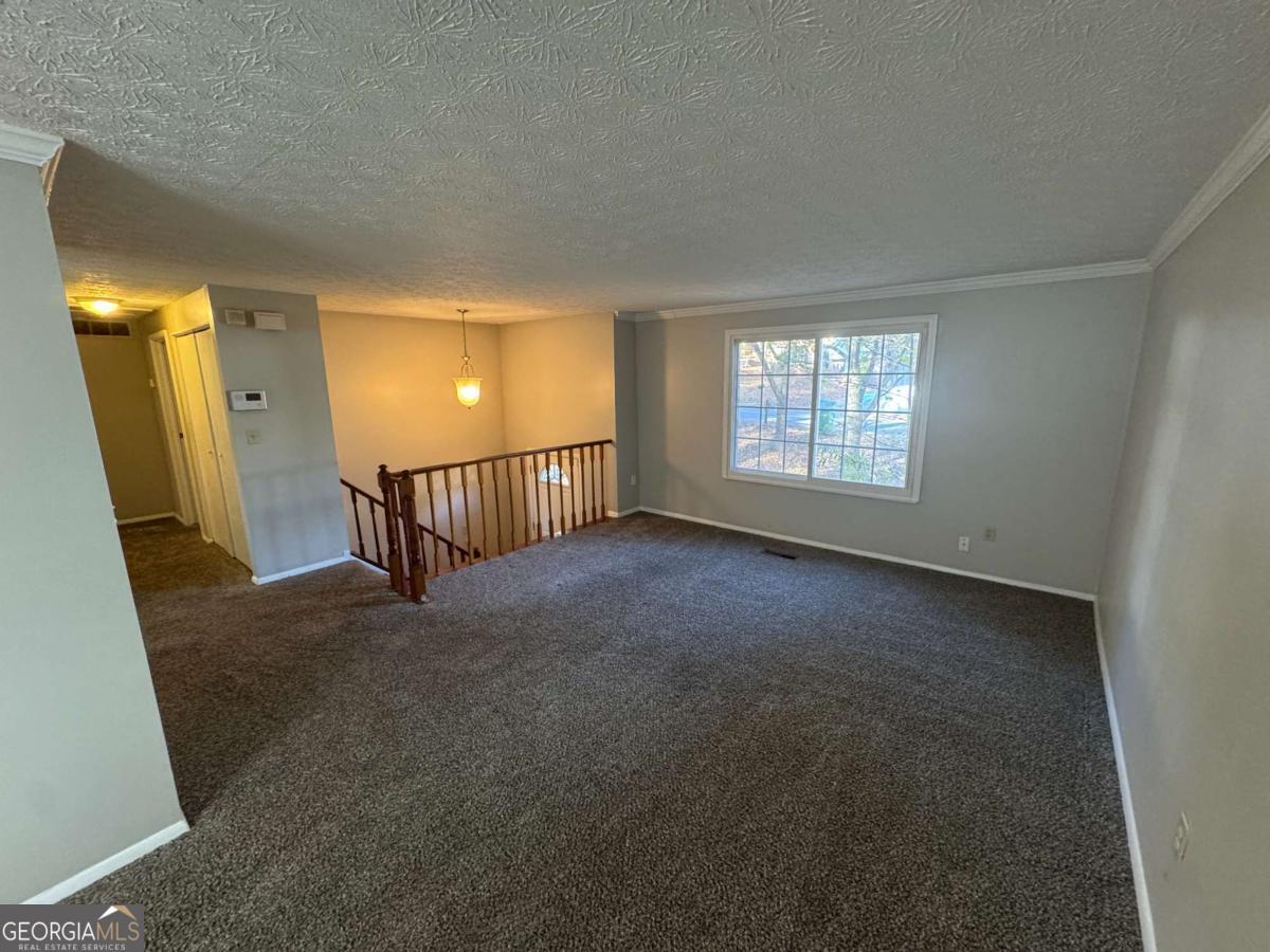 1882 CORDUROY CT