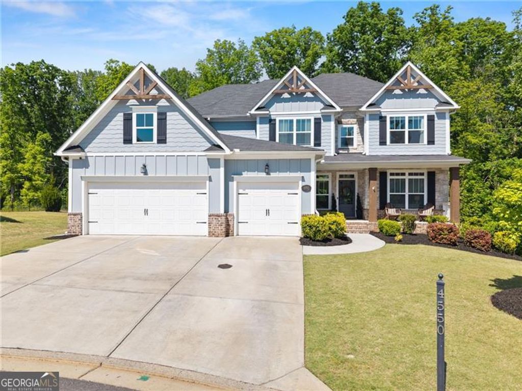 Photo of 4550 Kendall Pointe Drive, Cumming, GA 30028 (MLS # 10753348)