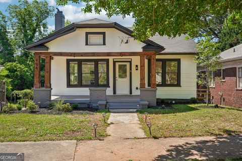 Photo of 994 Katherwood Drive SW, Atlanta, GA 30310 (MLS # 10758522)