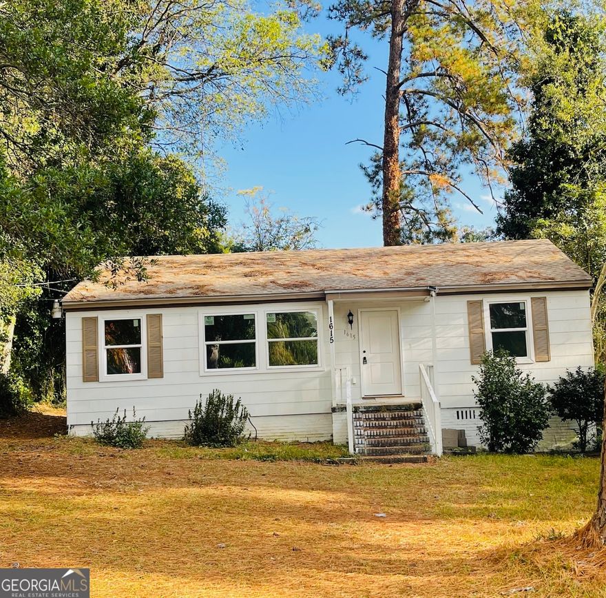 Public Remarks:  Welcome to 1615 Engle Drive, a beautifully remodeled 3-bedroom, 1-bath home located in the heart of Macon, just minutes from Northeast High School and Appling Middle School. This charming property features a cozy kitchen equipped with a brand-new stove and microwave, complemented by stylish LVP flooring throughout. Enjoy the comfort of nicely sized bedrooms and the benefit of energy-efficient updates designed to help you save on utilities. The home sits on a spacious lot with both a large front and backyard - perfect for outdoor activities or future expansion. Priced at just $135,000, this move-in-ready home is an excellent choice for first-time buyers or anyone seeking quality and value in a great location.
