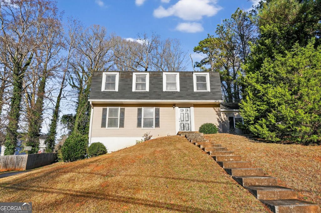 Photo of 3748 Valpariso Circle, Decatur, GA 30034 (MLS # 10672146)