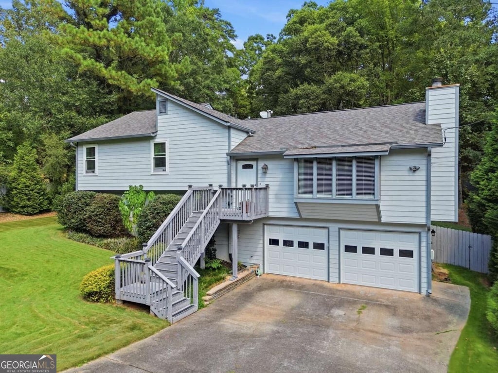 Photo of 5045 Ravenwood Drive, Marietta, GA 30066 (MLS # 10840798)