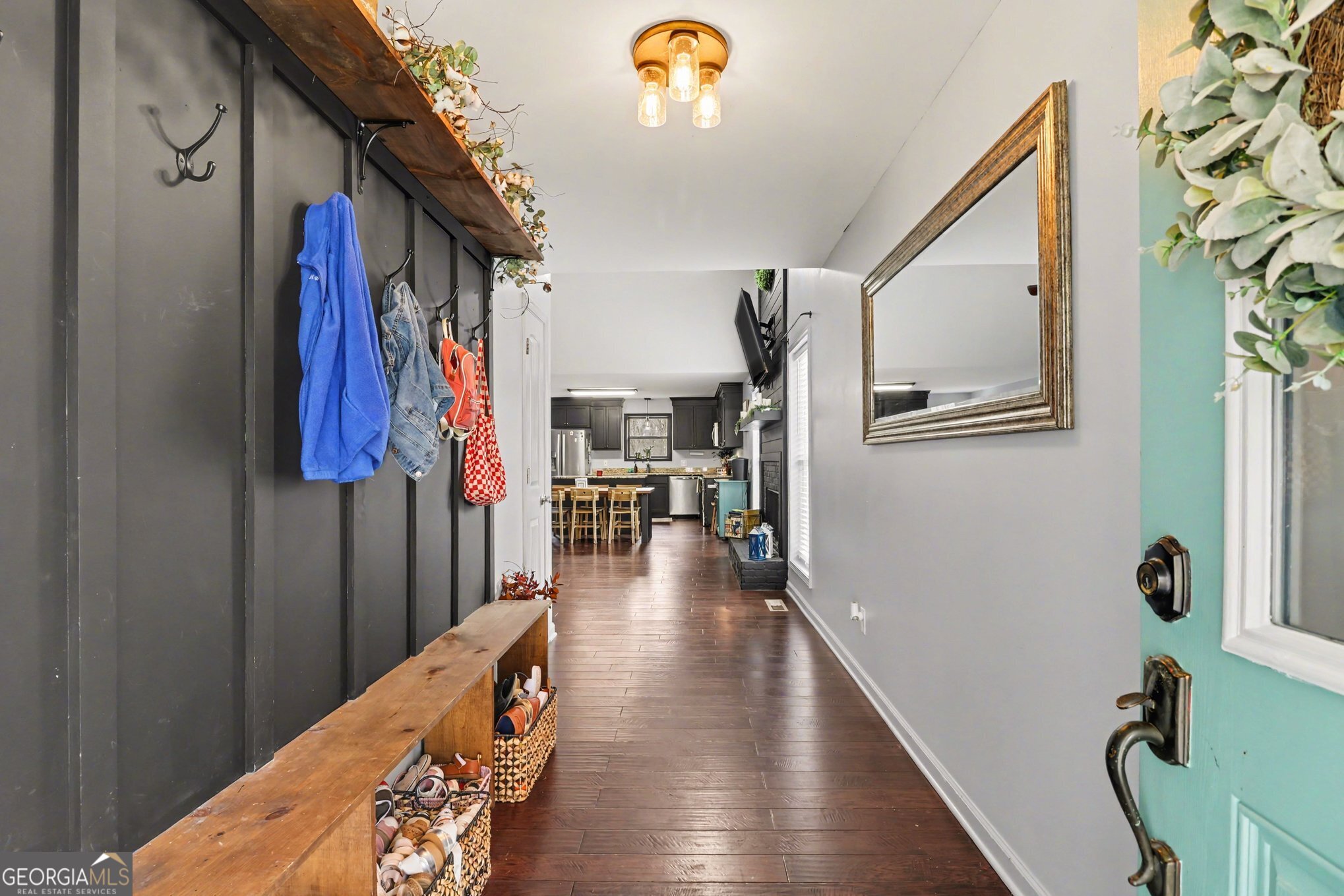 368 Mountain Creek LN