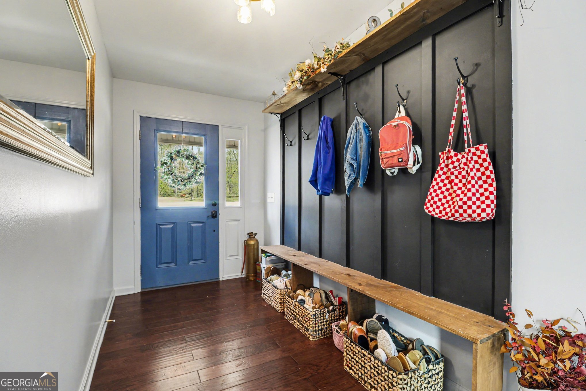 368 Mountain Creek LN