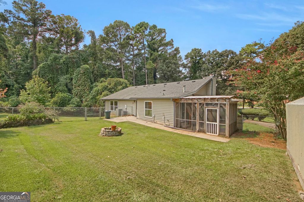 Photo of 1769 Elizabeth Court SW, Conyers, GA 30094 (MLS # 10684816)