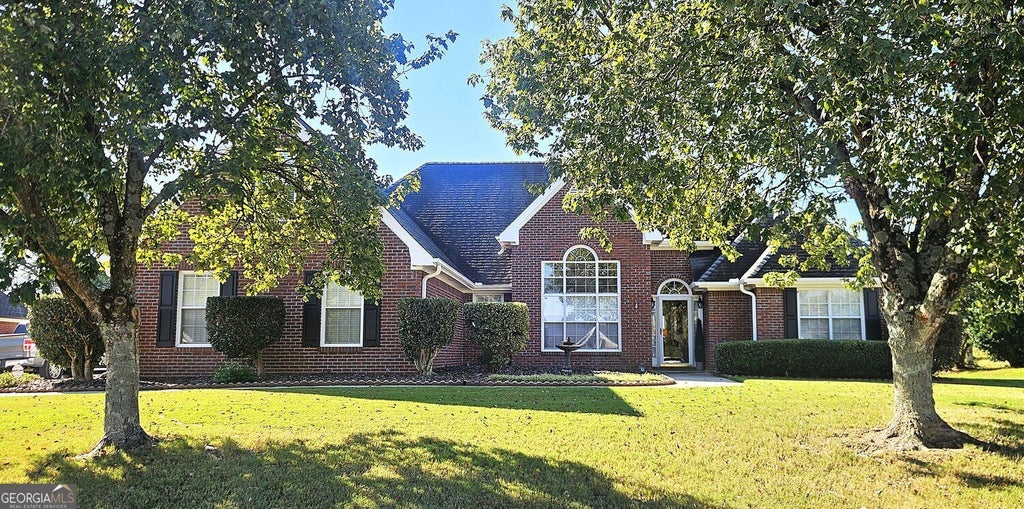 Photo of 1016 Maria Drive, Mc Donough, GA 30253 (MLS # 10872550)