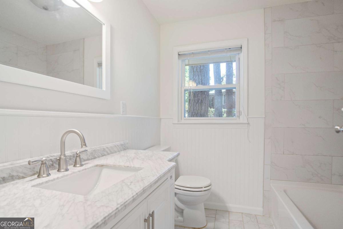 Lake Ivanhoe - Residential