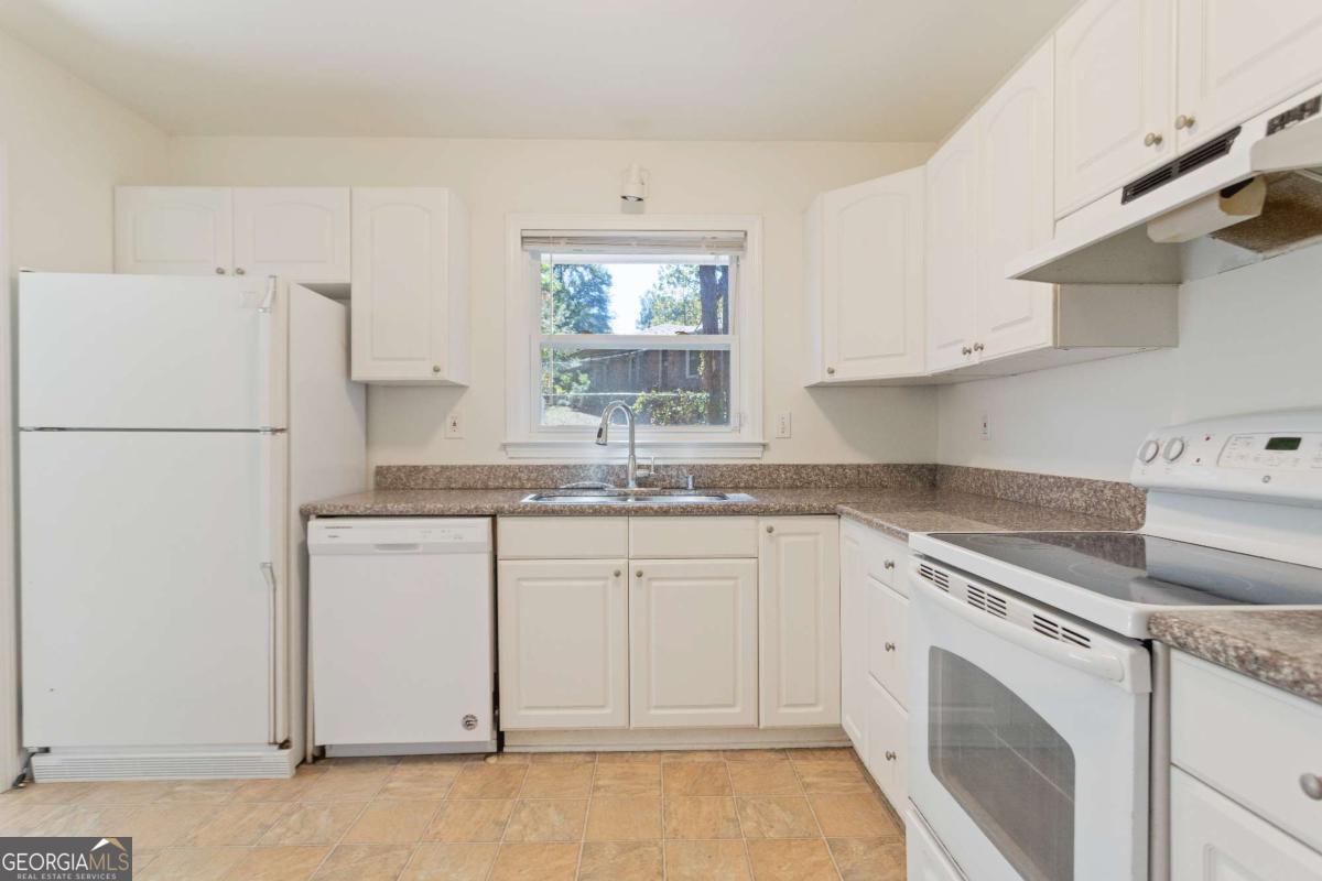 Lake Ivanhoe - Residential