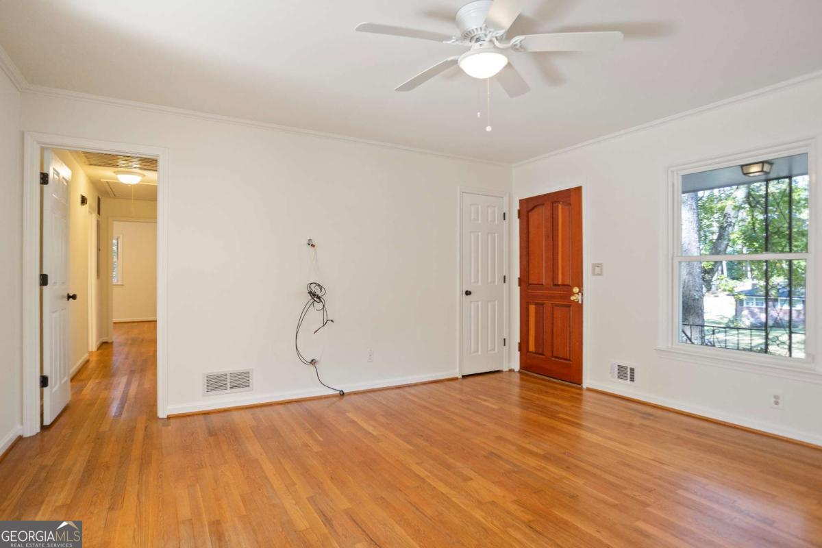 Lake Ivanhoe - Residential