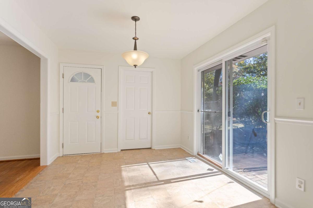 Lake Ivanhoe - Residential