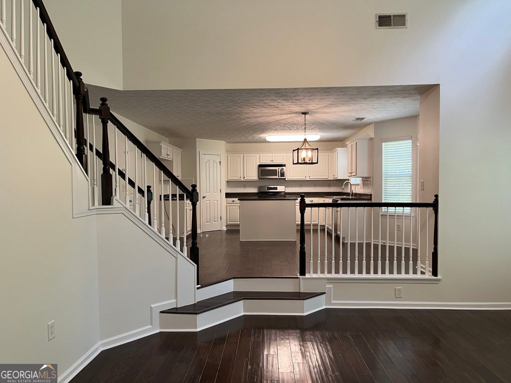 Photo of 10 New York Avenue, Sharpsburg, GA 30277 (MLS # 10822177)
