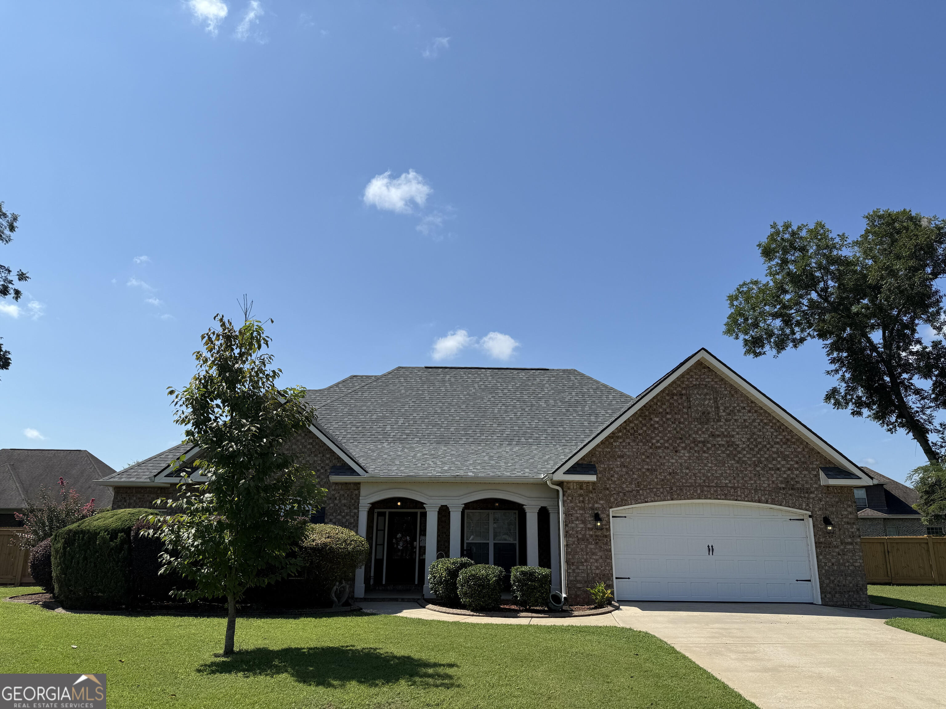 Welcome to your dream home in a highly desired, prestigious Warner Robins neighborhood. Tucked away in a quiet cul-de-sac. This 4-bedroom, 3-bathroom beauty offers peace and convenience. Convenient access to shopping, dining, and entertainment. Step inside to be amazed by the layout. A formal dining and living room with coffered ceilings. Black galaxy granite in kitchen and bathrooms. Gas log fireplace. Roof is only 2 years old. Hardwood floors in living room, dining room, kitchen, and bedroom. Two bedrooms share a Jack and Jill bathroom. New fence in 2025. A home water filtration and softening system with reverse osmosis is included. Also this private oasis has an astonishing in ground pool!