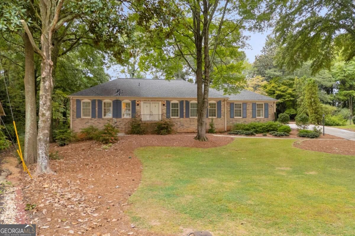 400 Pine Forest DR