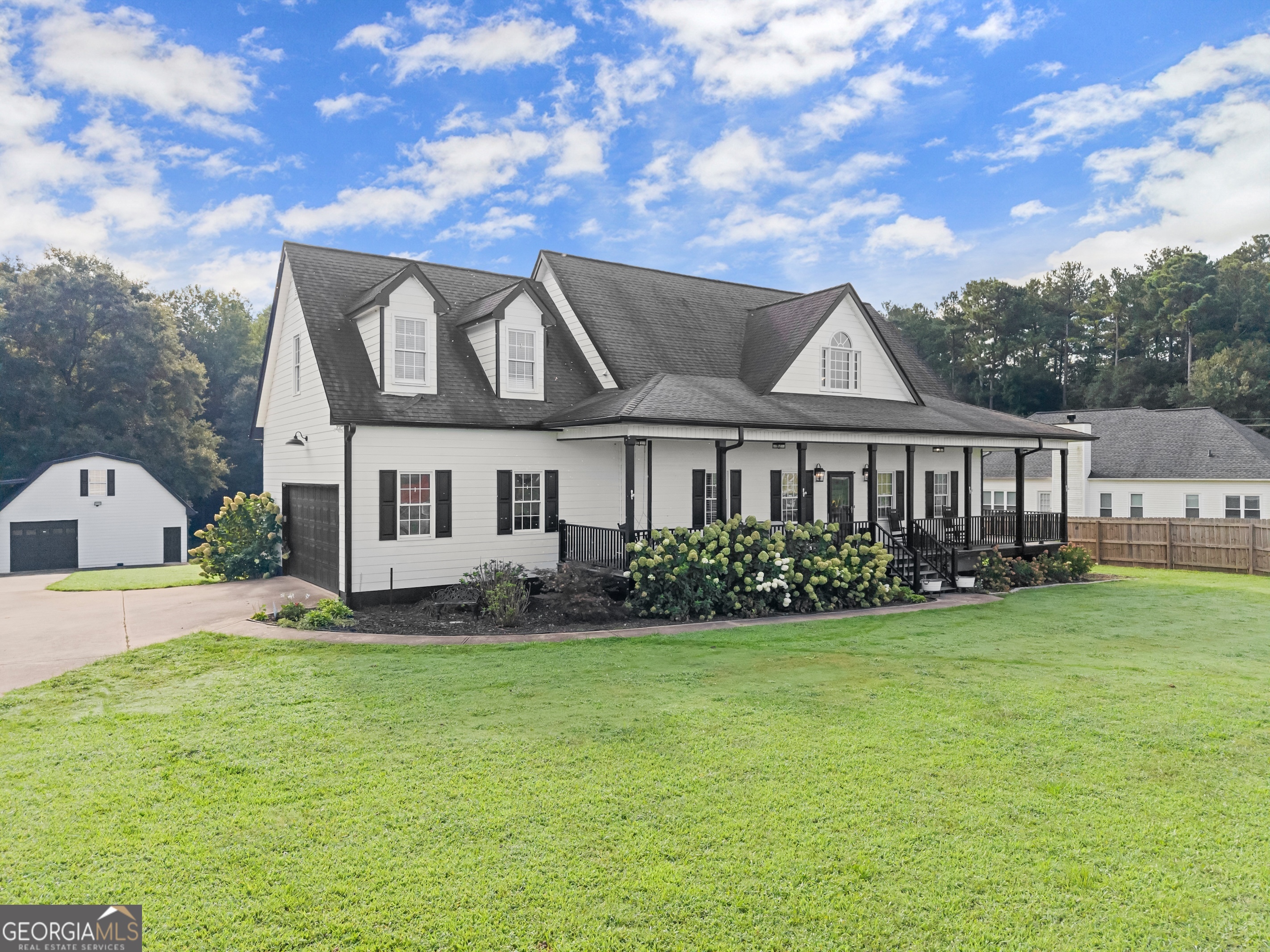 933 Boone RD