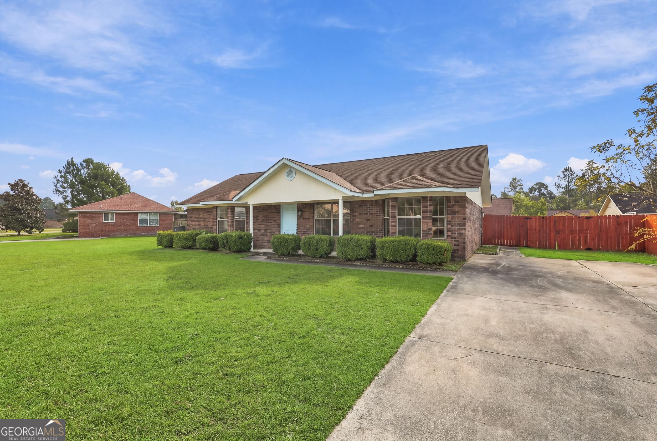 814 Waterfield DR