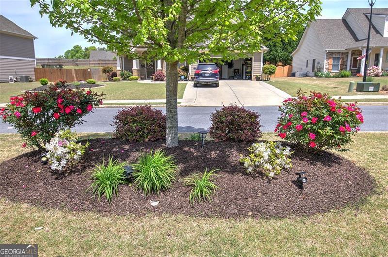 544 Pine WAY