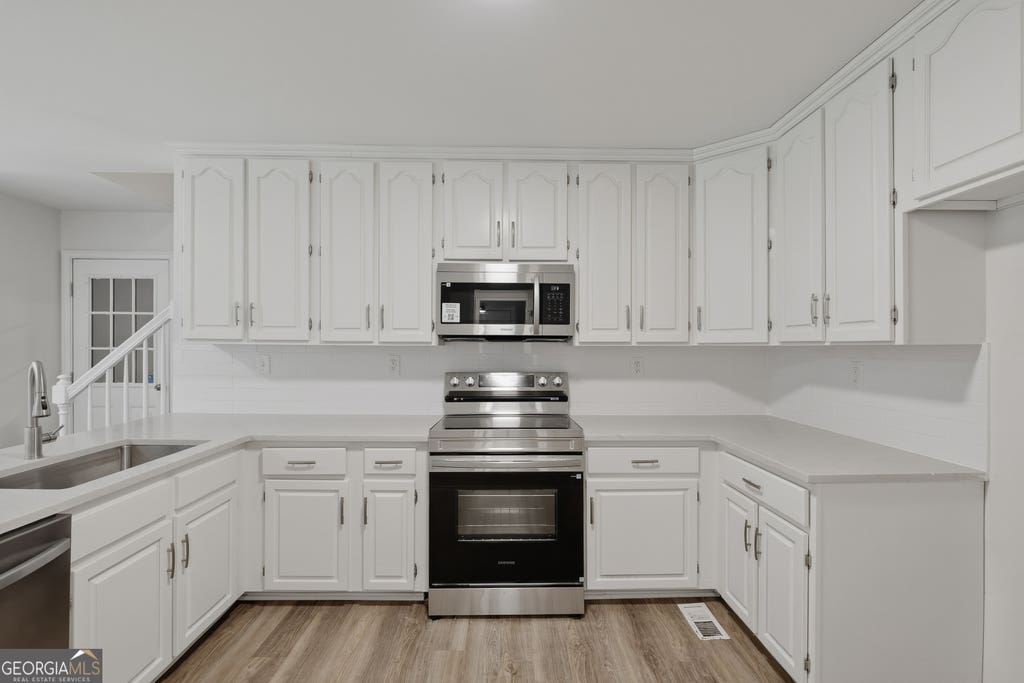 Photo of 125 Yates Drive, Fayetteville, GA 30214 (MLS # 10793426)