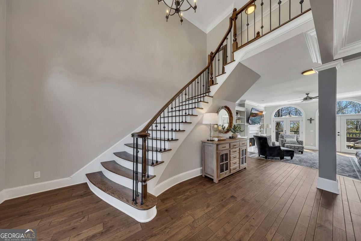 4311 NE Highborne DR NE