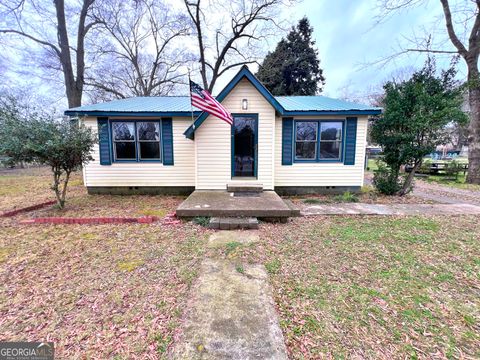 Photo of 97 S Pine Street, Trion, GA 30753 (MLS # 10695678)
