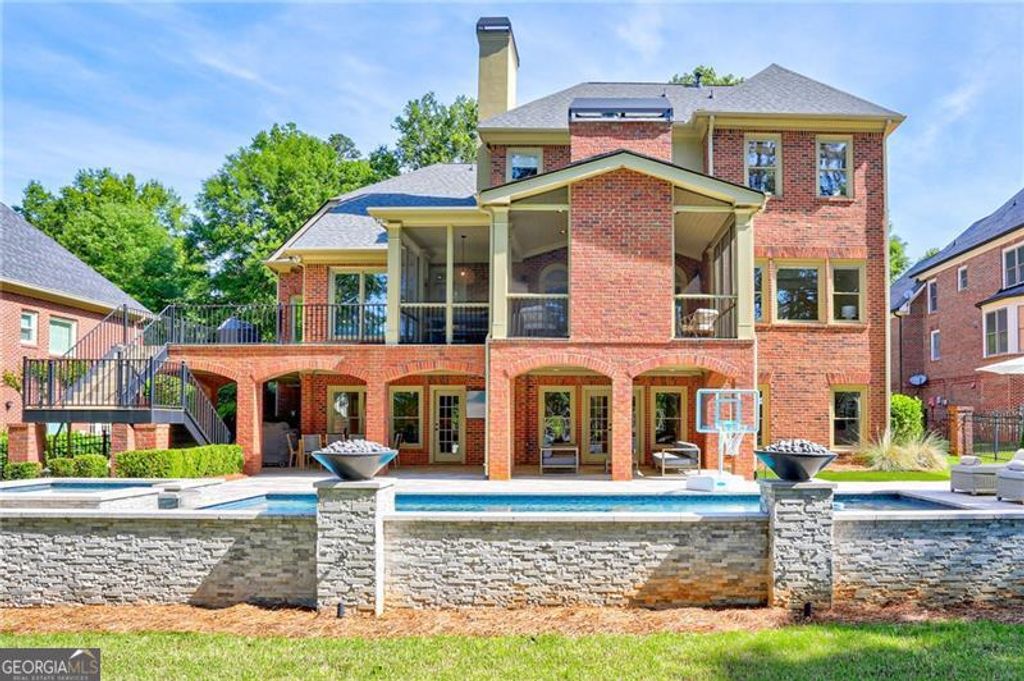 Photo of 7415 Laurel Oak Drive, Suwanee, GA 30024 (MLS # 10758857)