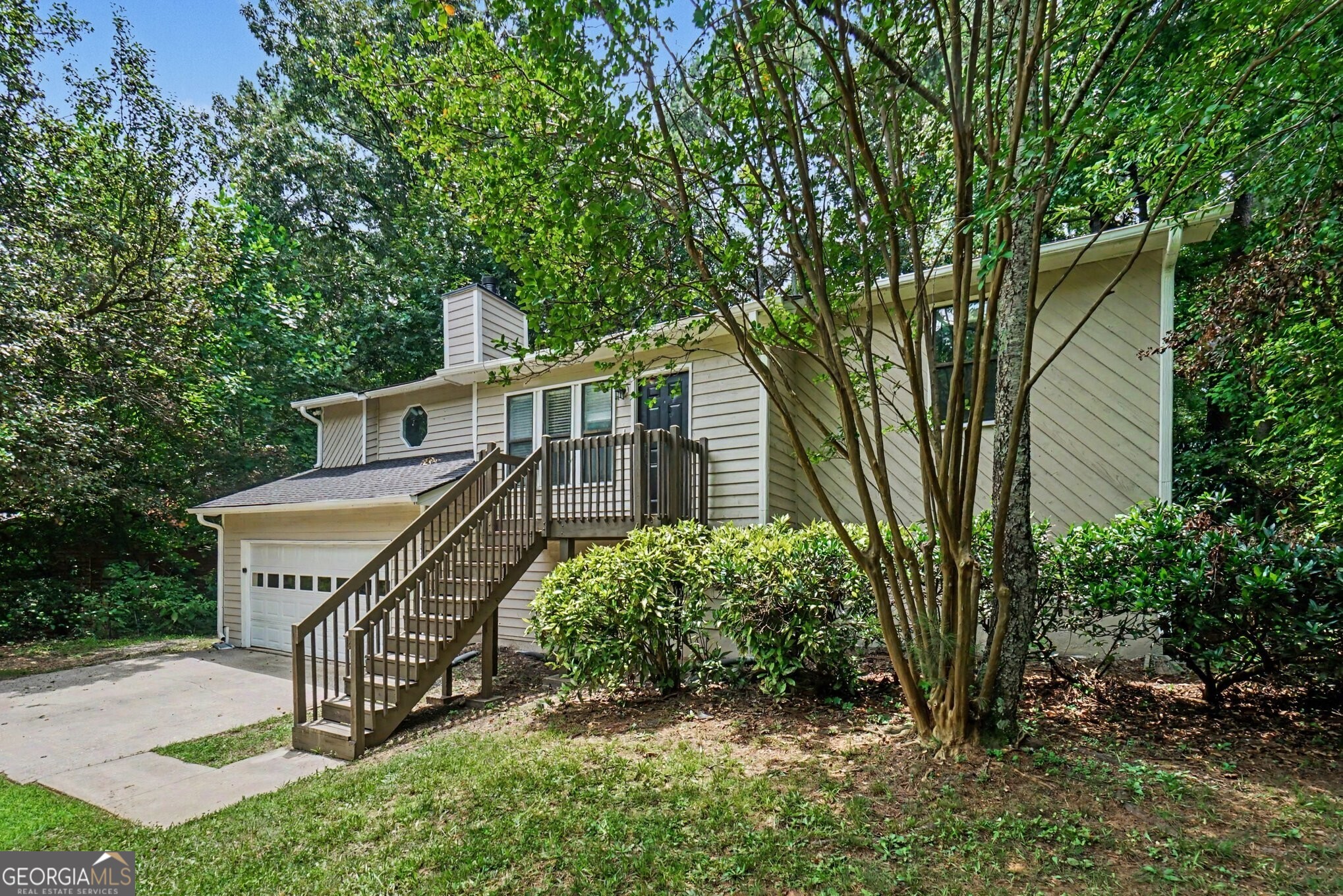 2511 Deerfield DR NW