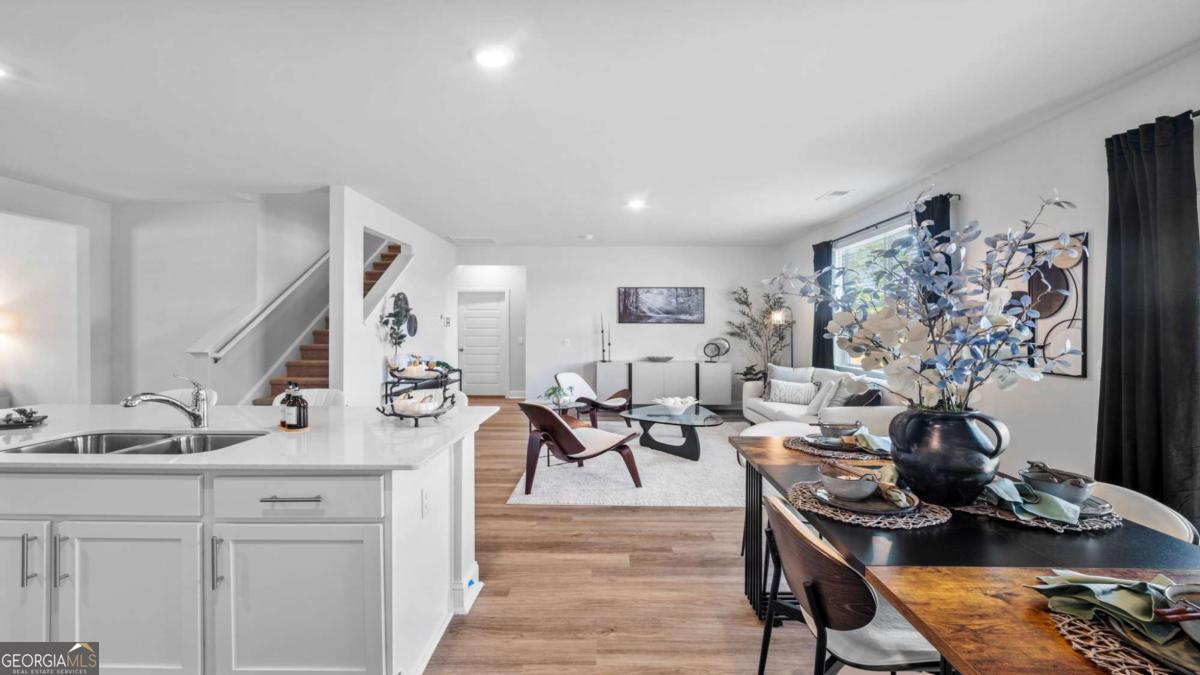 102 Juniper DR