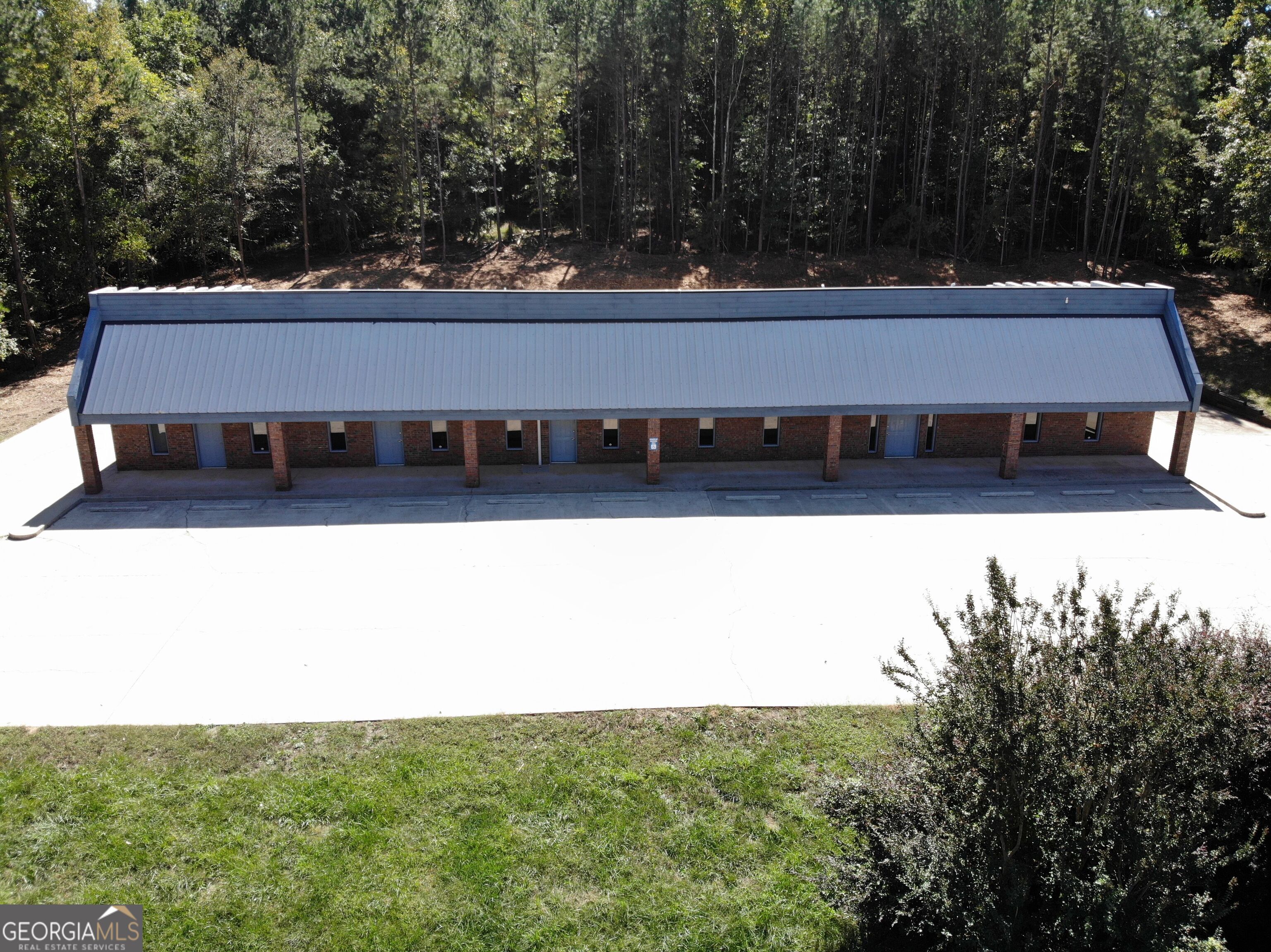 232 Industrial Park DR