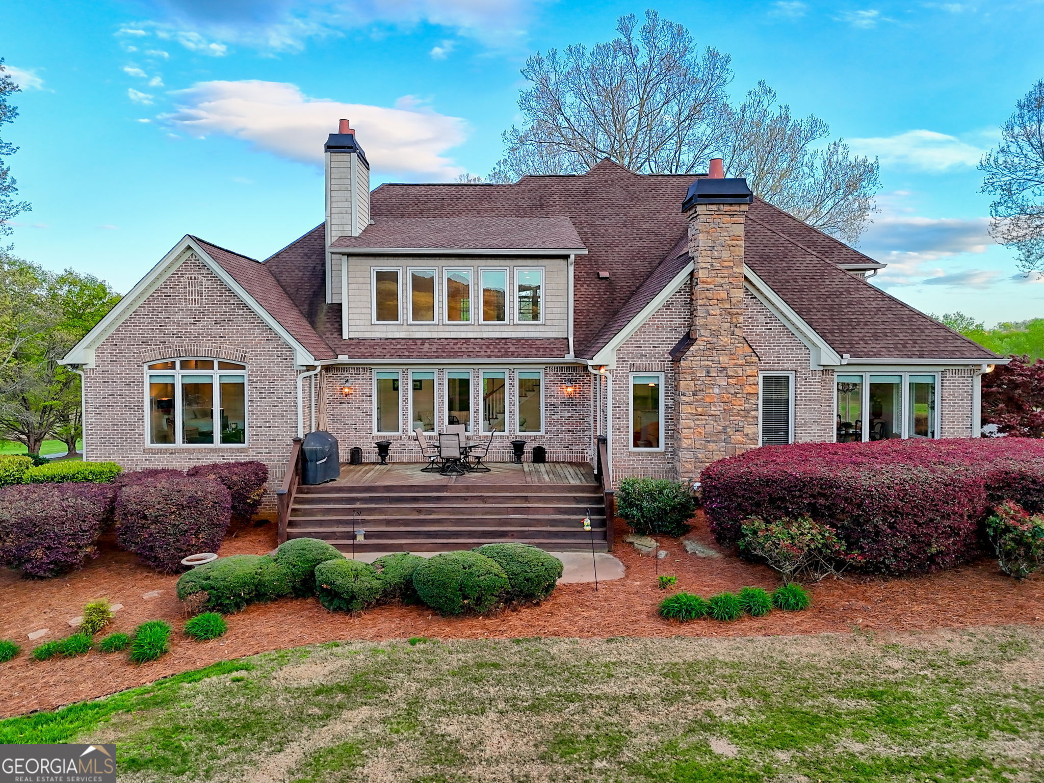 526 Orchard DR