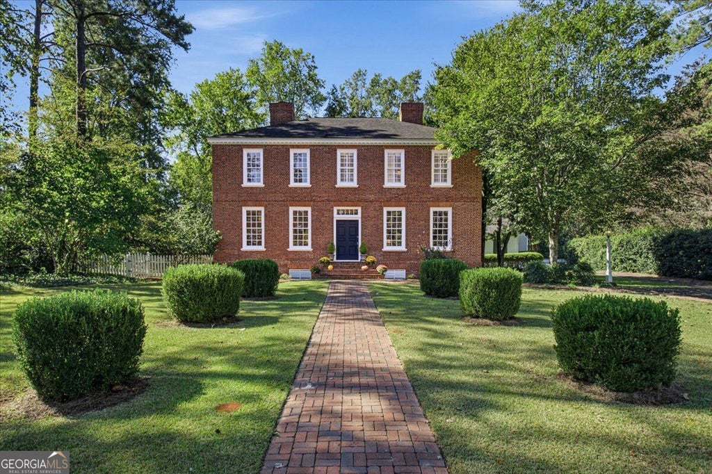 Photo of 405 N Pine Hill Road, Griffin, GA 30223 (MLS # 10872360)