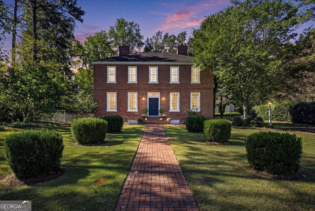 Photo of 405 N Pine Hill Road, Griffin, GA 30223 (MLS # 10872360)