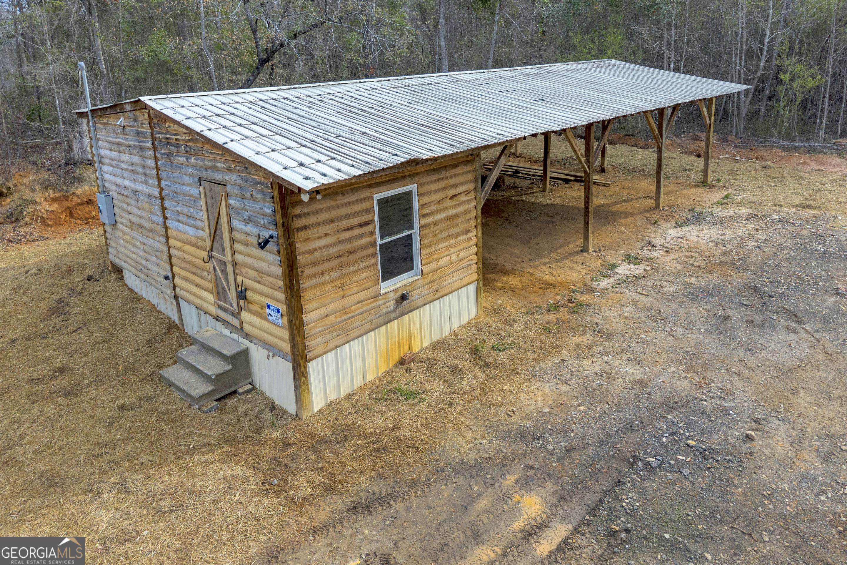 4271 Three Bridges RD