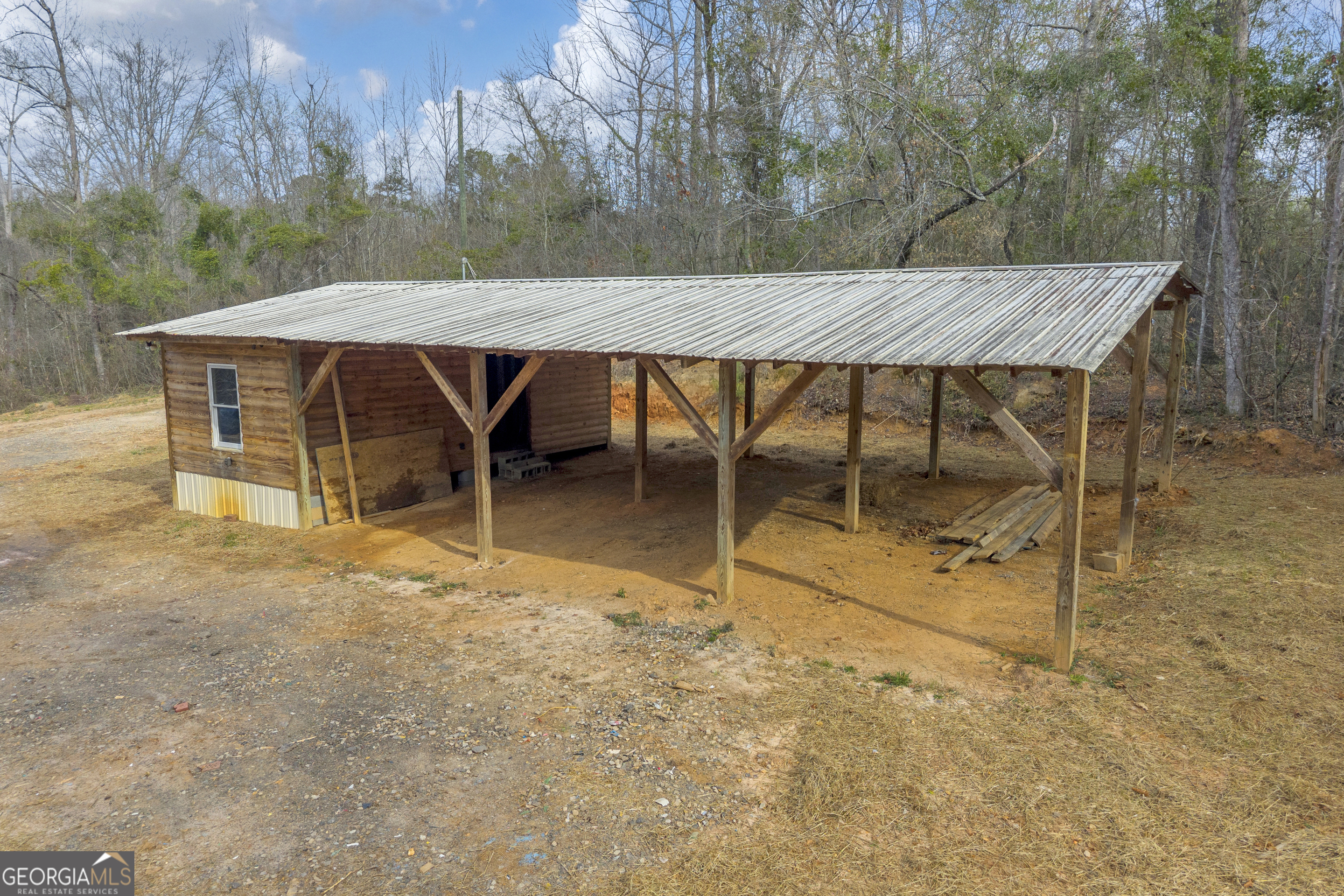 4271 Three Bridges RD