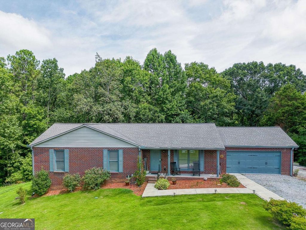 Photo of 41 Summit Ridge Drive SE, Cartersville, GA 30120 (MLS # 10709773)