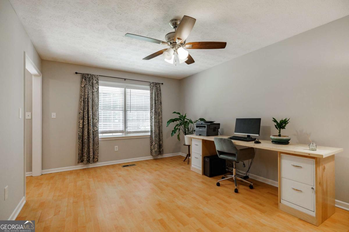 115 Nassau LN