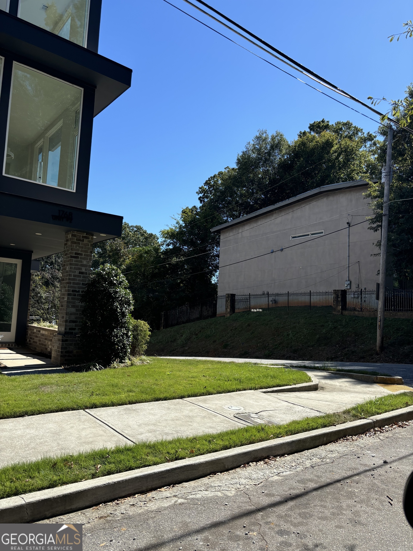 1785 Ellen ST NW