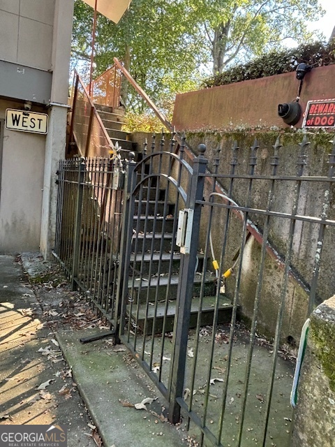1785 Ellen ST NW