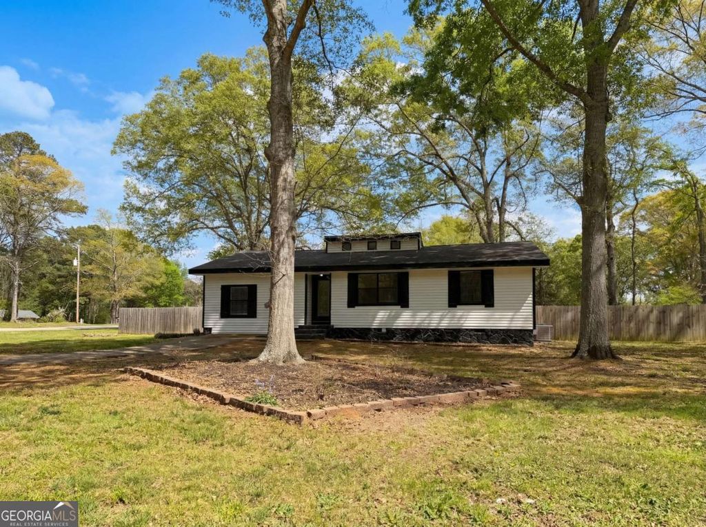 Photo of 85 Hidden Forest Road, Covington, GA 30014 (MLS # 10726186)