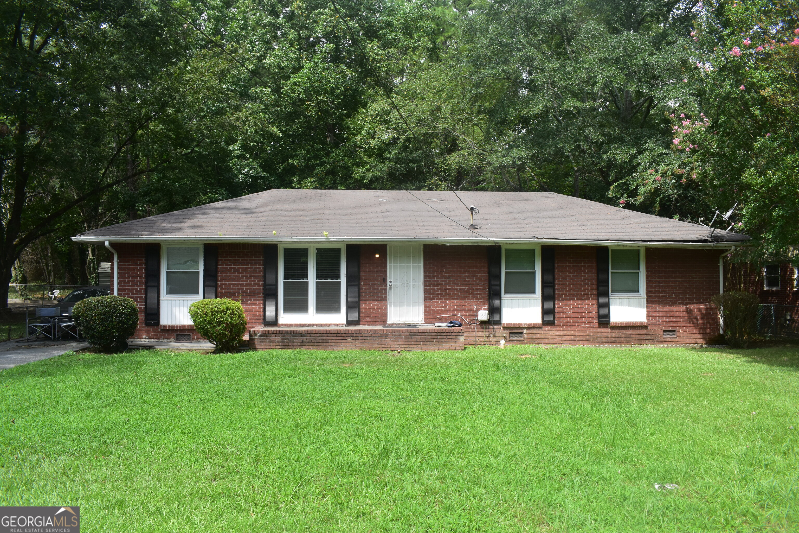 Investor Special! Spacious 4-bedroom, 1 Full bath home with tons of potential. Perfect for new or seasoned investors looking for their next project. The second bathroom is already started and just needs to be completed to add instant value and functionality. Generous floor plan with great bones, ready for your vision and updates. Conveniently located near shopping, schools, and transportation. Don't miss the chance to add this income-producing property to your portfolio!