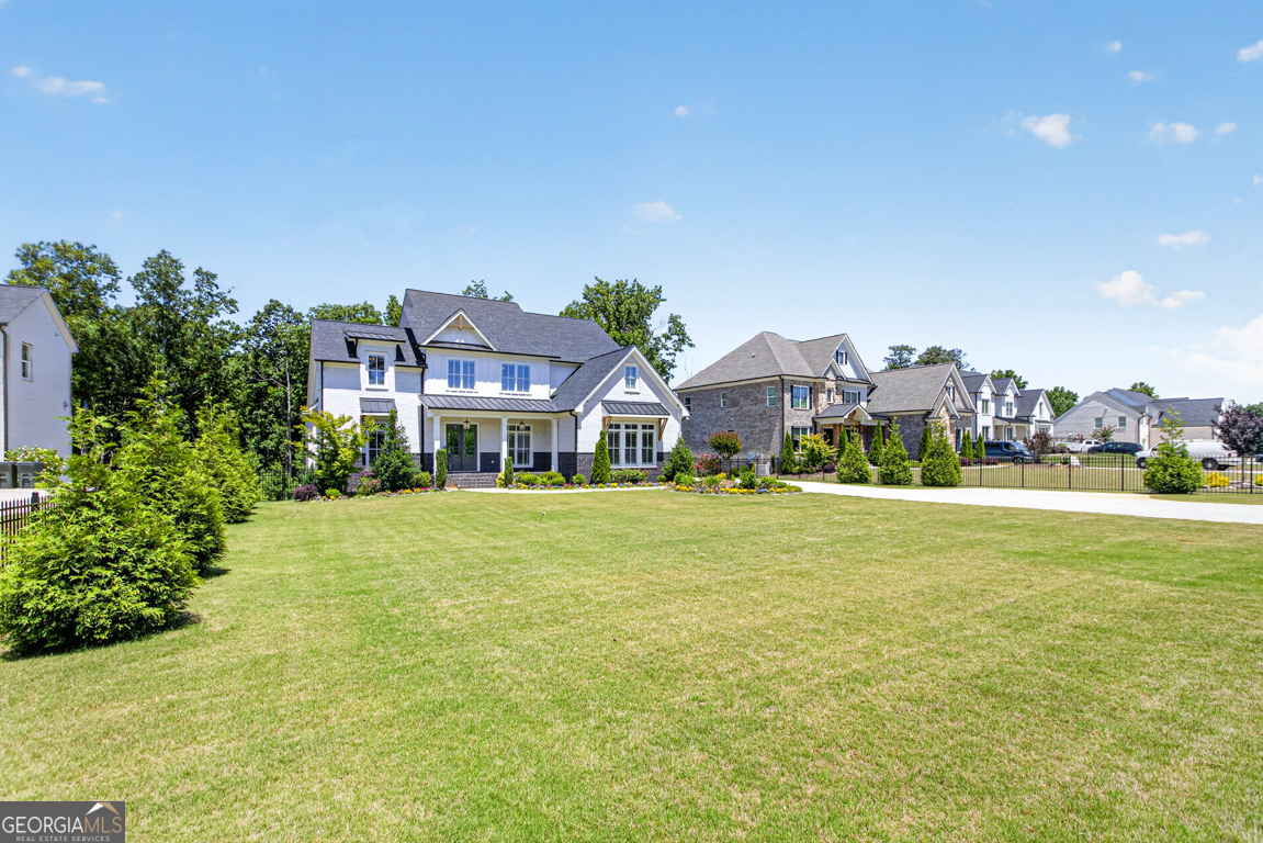 3528 N Bogan RD