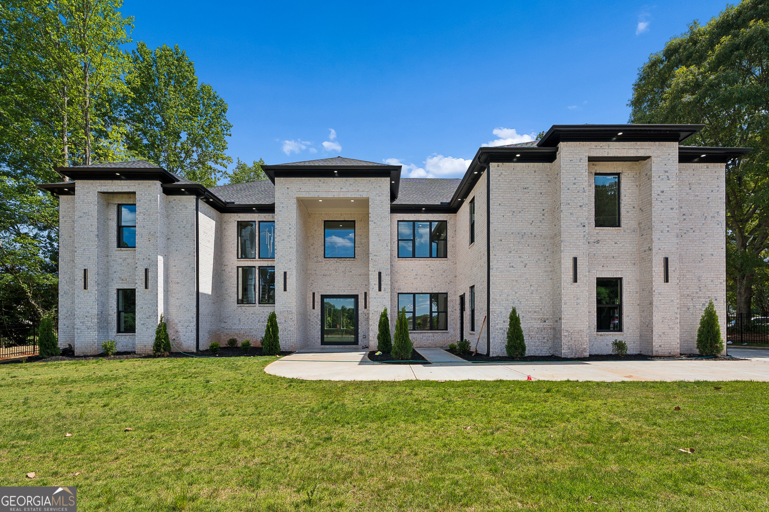 1035 Auburn RD