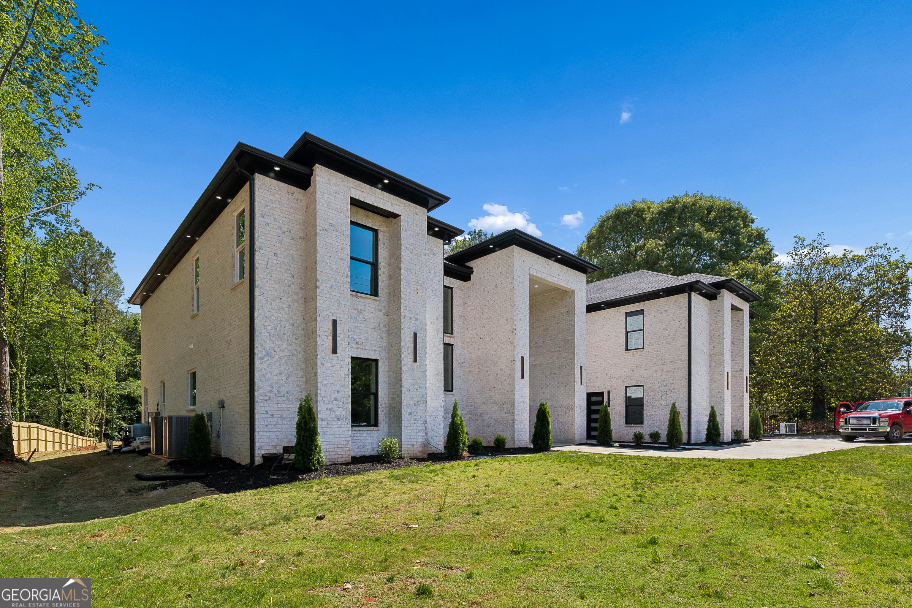 1035 Auburn RD