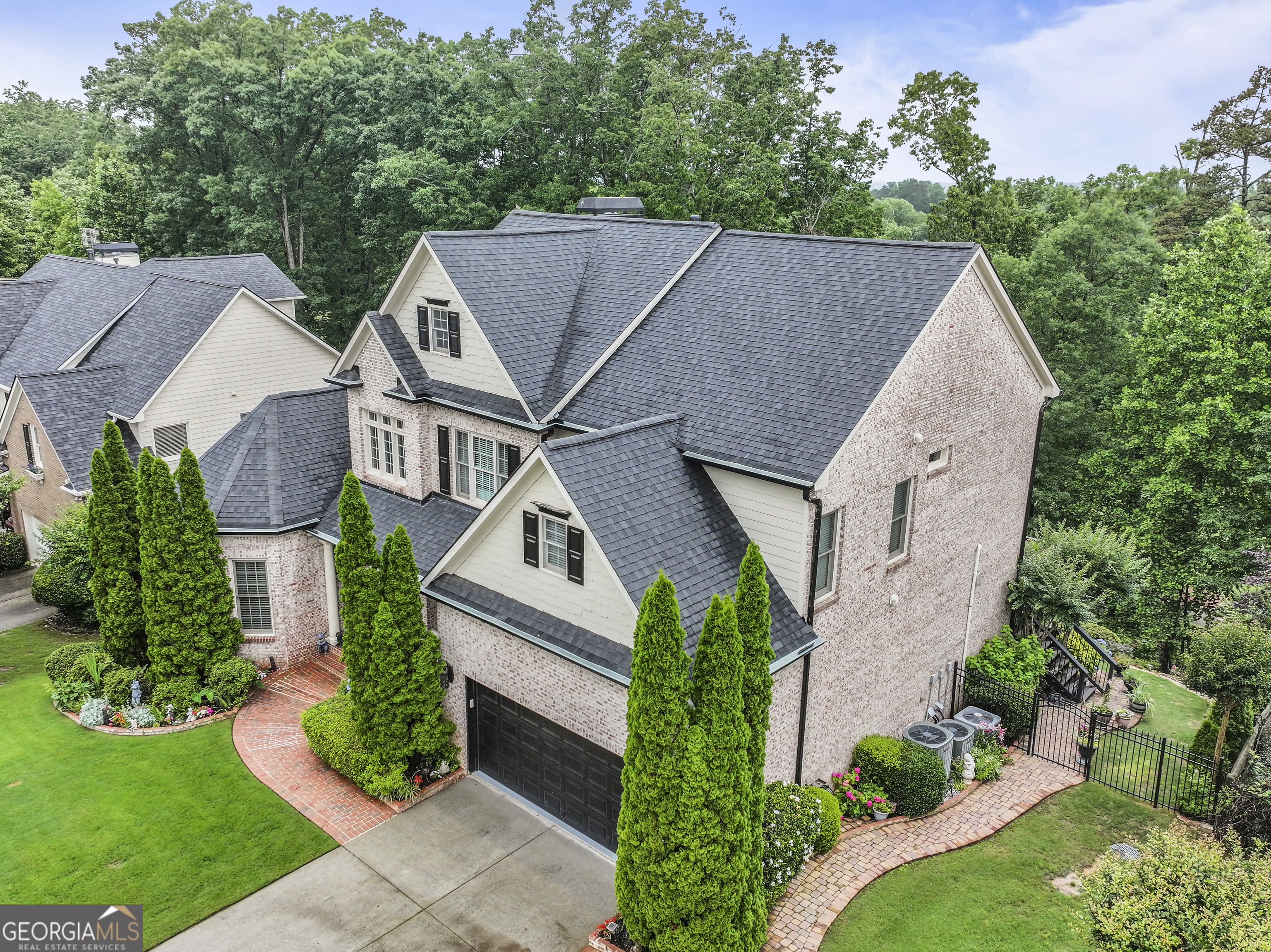 7060 Summit Ridge Chase