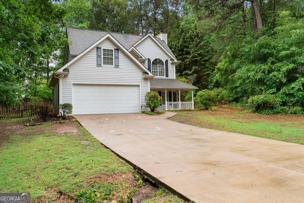 Photo of 55 The Falls Boulevard, Covington, GA 30016 (MLS # 10761039)