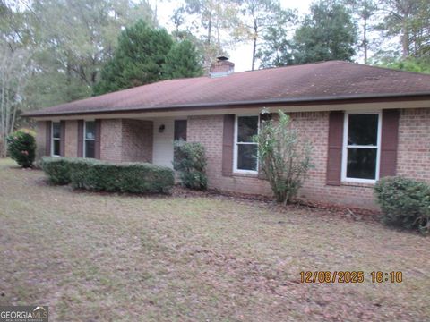 Photo of 908 Kings Road, Hinesville, GA 31313 (MLS # 10658101)